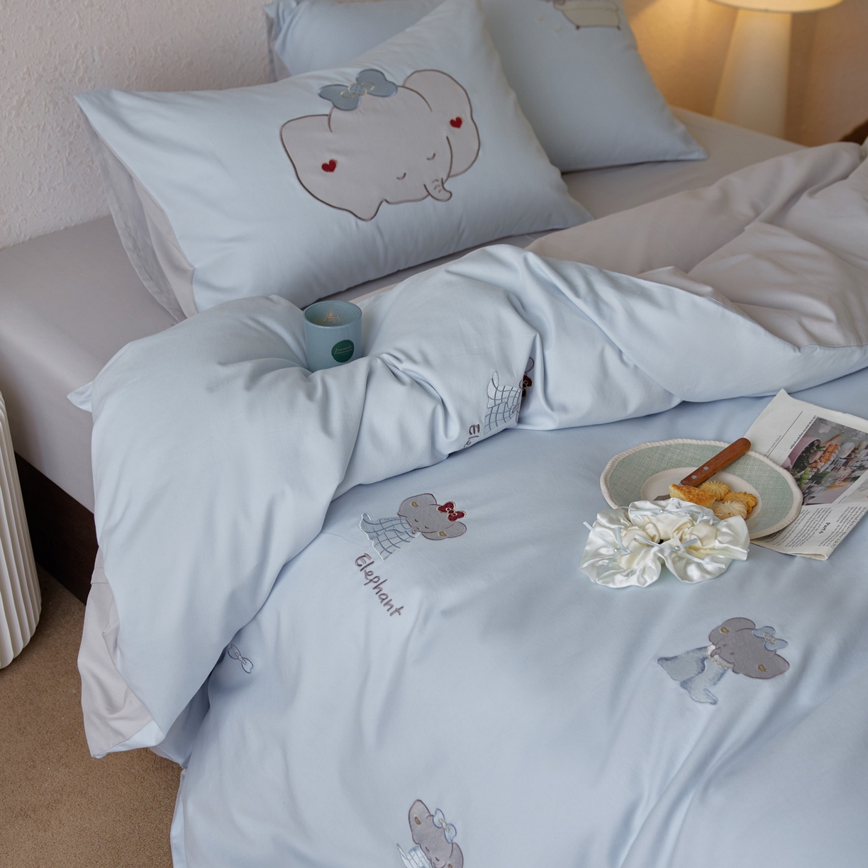 91家纺网 家纺一手货源 找家纺 简纯主义 2025新款全棉纯棉毛巾绣磨毛四件套-莉娜小象 莉娜小象-蓝