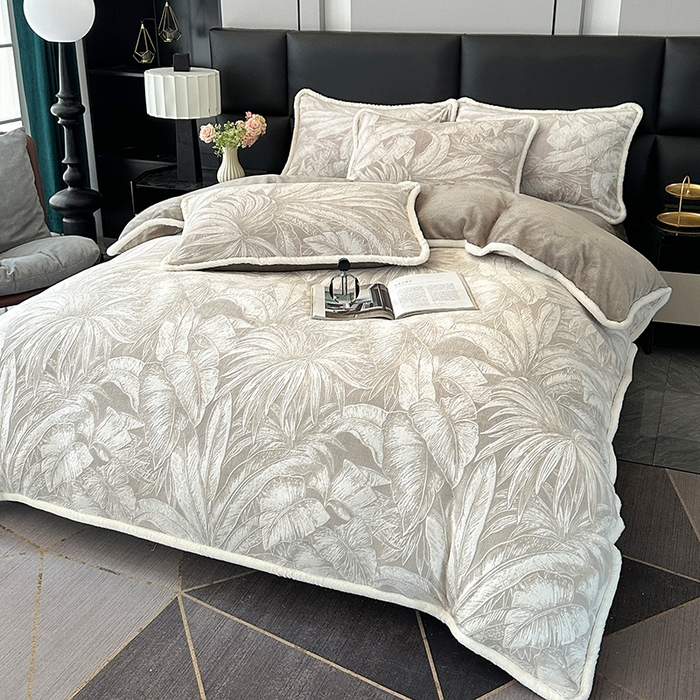 91家纺网 家纺一手货源 找家纺 许林家纺 2025新款兔毛宽包边立体雕花牛奶绒四件套 爱意雾语