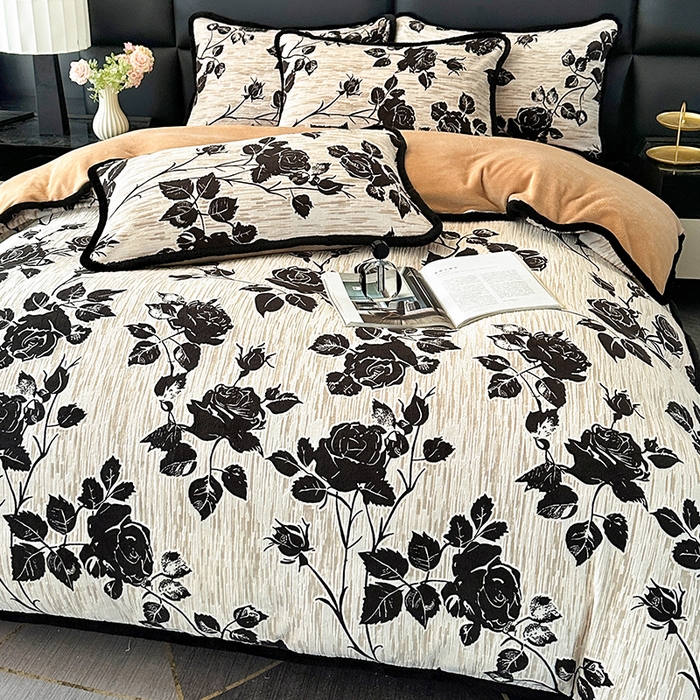 91家纺网 家纺一手货源 找家纺 许林家纺 2025新款兔毛宽包边立体雕花牛奶绒四件套 梦花坞