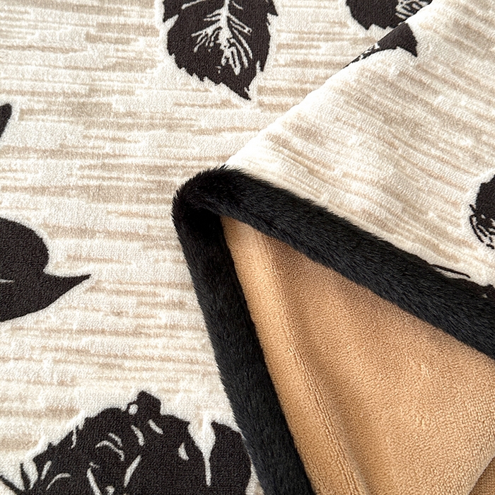 91家纺网 家纺一手货源 找家纺 许林家纺 2025新款兔毛宽包边立体雕花牛奶绒四件套 梦花坞