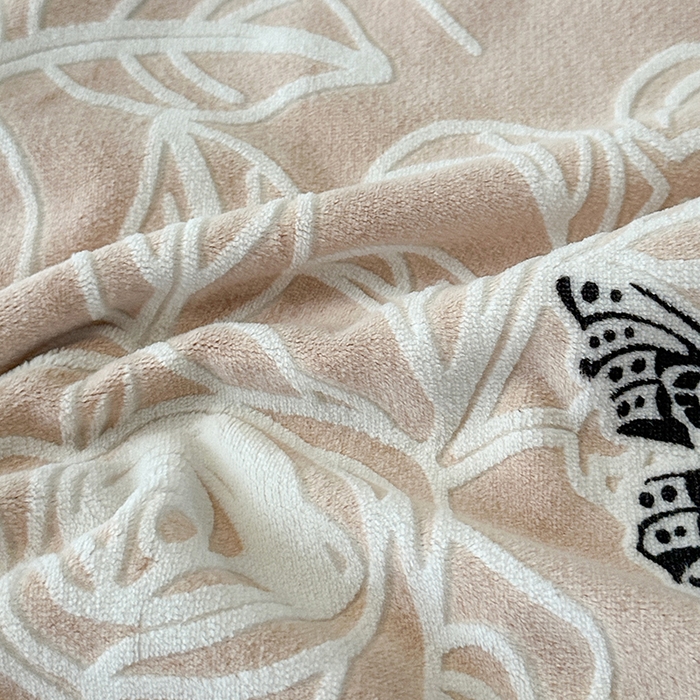 91家纺网 家纺一手货源 找家纺 许林家纺 2025新款兔毛宽包边立体雕花牛奶绒四件套 星川