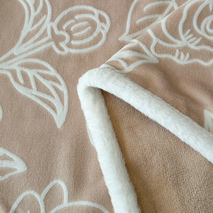 91家纺网 家纺一手货源 找家纺 许林家纺 2025新款兔毛宽包边立体雕花牛奶绒四件套 星川