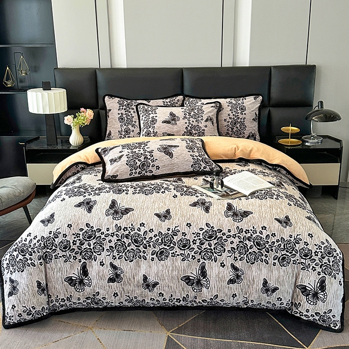 91家纺网 家纺一手货源 找家纺 许林家纺 2025新款兔毛宽包边立体雕花牛奶绒四件套 柚园