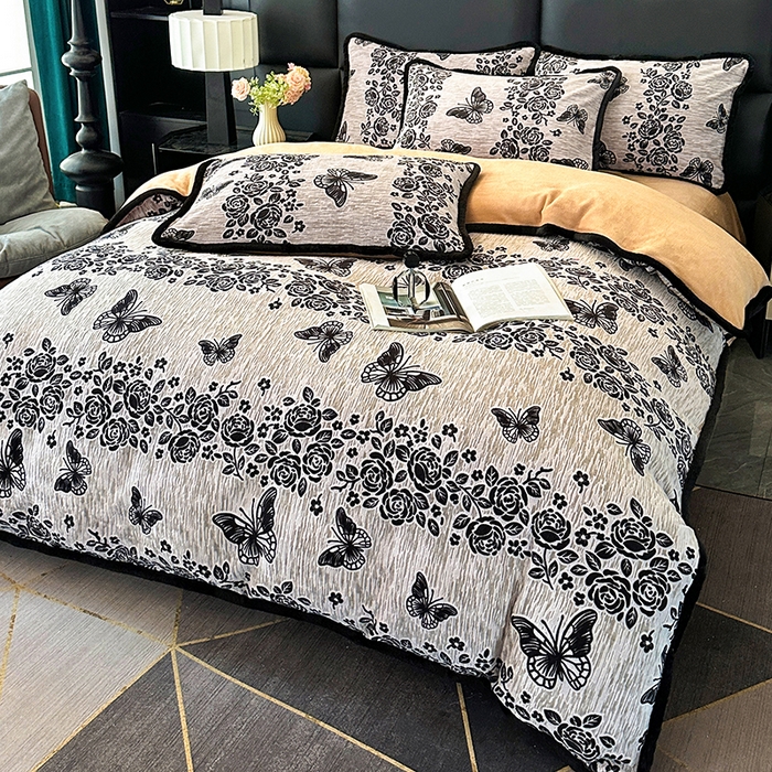 91家纺网 家纺一手货源 找家纺 许林家纺 2025新款兔毛宽包边立体雕花牛奶绒四件套 柚园