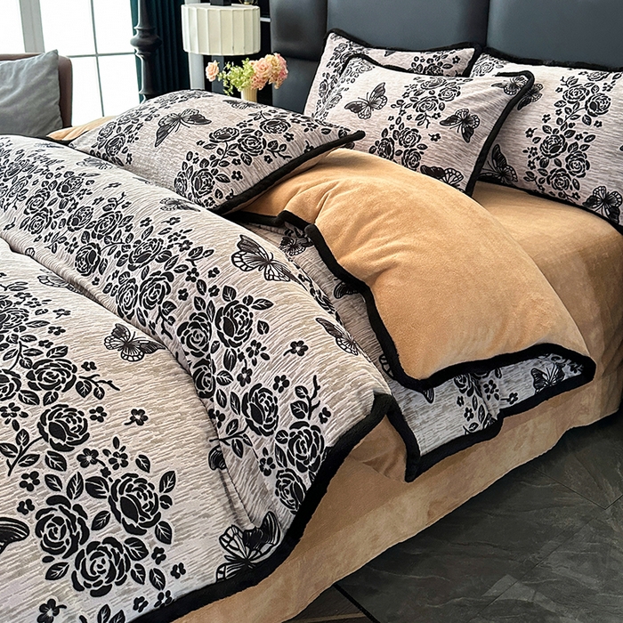 许林家纺 2025新款兔毛宽包边立体雕花牛奶绒四件套 柚园