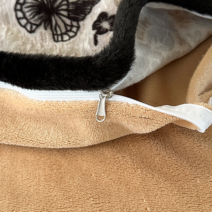 91家纺网 家纺一手货源 找家纺 许林家纺 2025新款兔毛宽包边立体雕花牛奶绒四件套 柚园