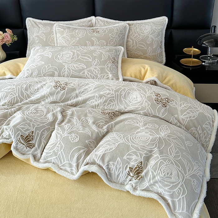 91家纺网 家纺一手货源 找家纺 许林家纺 2025新款兔毛宽包边立体雕花牛奶绒四件套 云朵