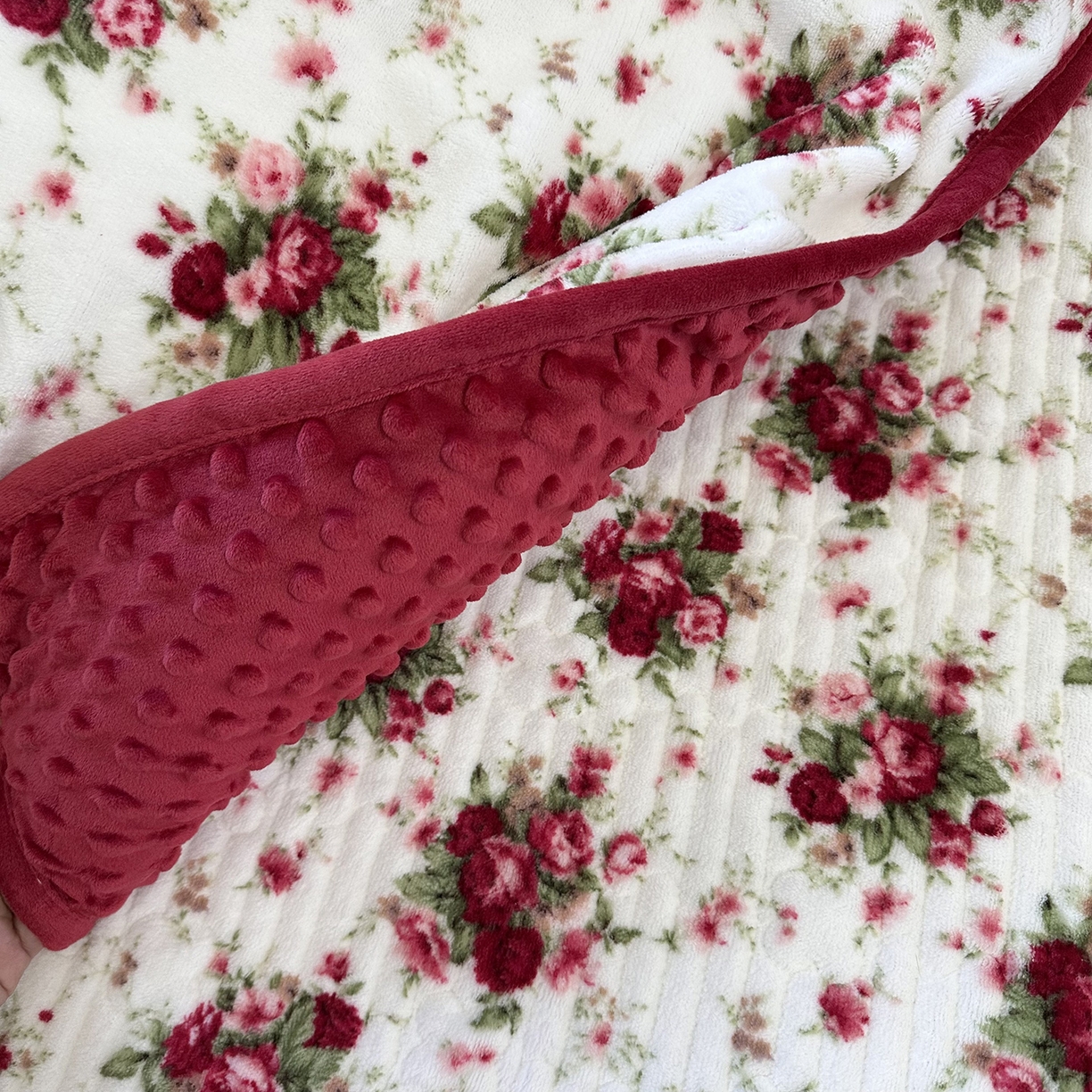 91家纺网 家纺一手货源 找家纺 慕晨 2025新款牛奶绒新款印花高克重豆豆绒夹棉床盖三件被套四件套热款 梨花落