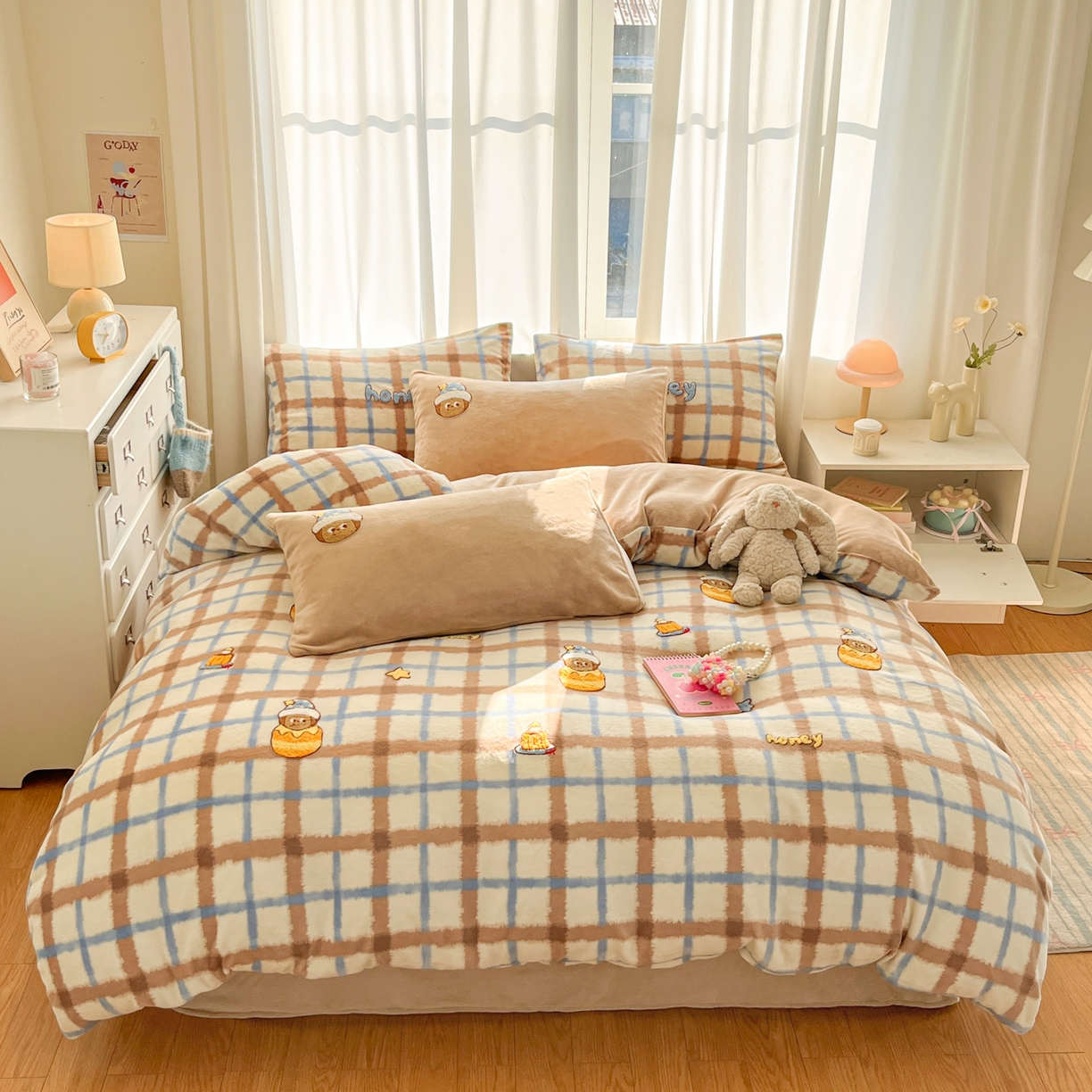 91家纺网 家纺一手货源 找家纺 （总）如一 2025新款卡通毛巾绣系列牛奶绒四件套第二批