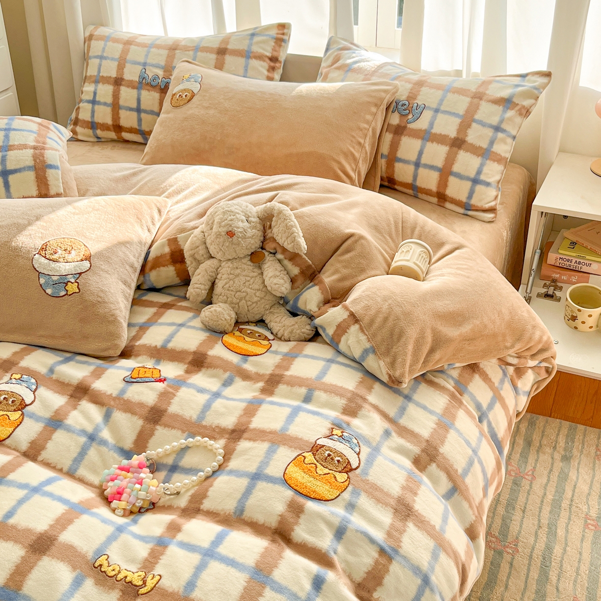 91家纺网 家纺一手货源 找家纺 （总）如一 2025新款卡通毛巾绣系列牛奶绒四件套第二批