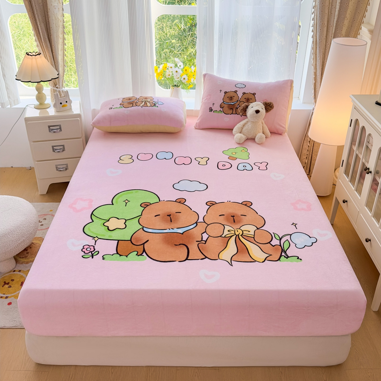 91家纺网 家纺一手货源 找家纺 （总）浩诚 2025新款大版原创设计卡皮巴拉高克重牛奶绒单床笠