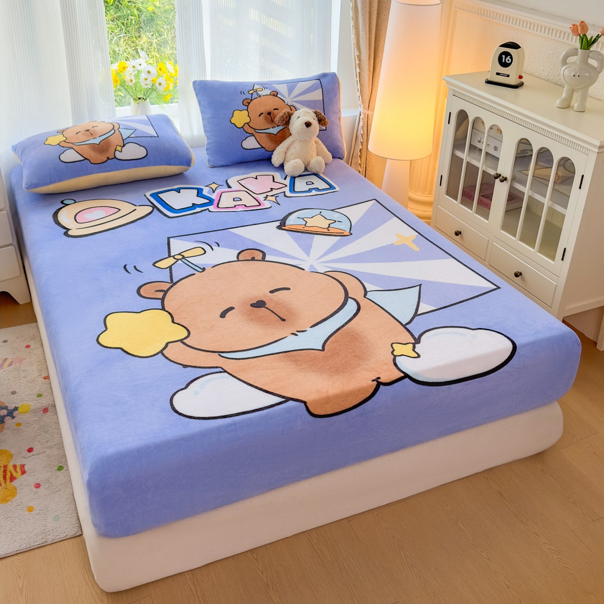 91家纺网 家纺一手货源 找家纺 浩诚 2025新款大版原创设计卡皮巴拉高克重牛奶绒单床笠 飞行员卡卡