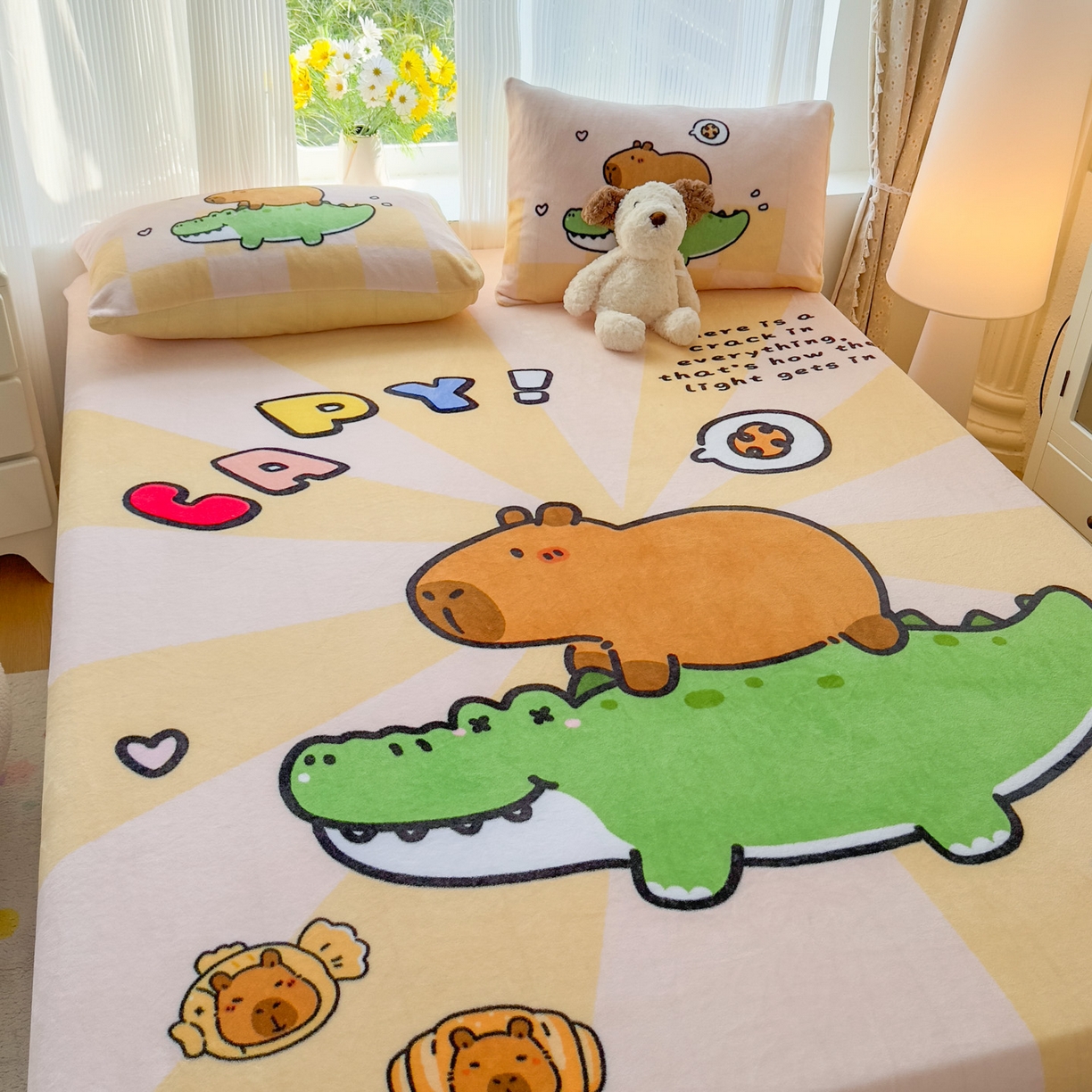 91家纺网 家纺一手货源 找家纺 浩诚 2025新款大版原创设计卡皮巴拉高克重牛奶绒单床笠 趴趴巴拉