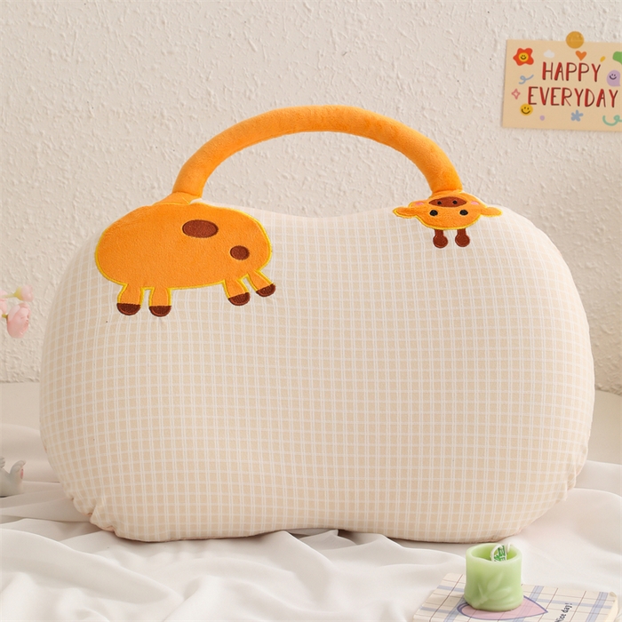 91家纺网 家纺一手货源 找家纺 （总）大熊枕芯 2025新款手提袋长颈鹿猫肚记忆枕