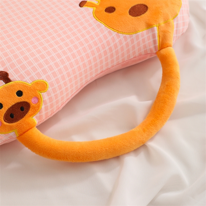 91家纺网 家纺一手货源 找家纺 （总）大熊枕芯 2025新款手提袋长颈鹿猫肚记忆枕