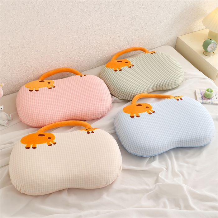 91家纺网 家纺一手货源 找家纺 （总）大熊枕芯 2025新款手提袋长颈鹿猫肚记忆枕