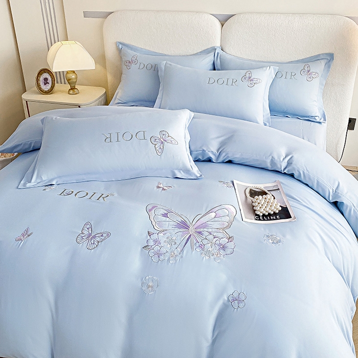 91家纺网 家纺一手货源 找家纺 （总）大麦乐田 2025新款糯小棉立体绣花吊边四件套-蝶梦花语