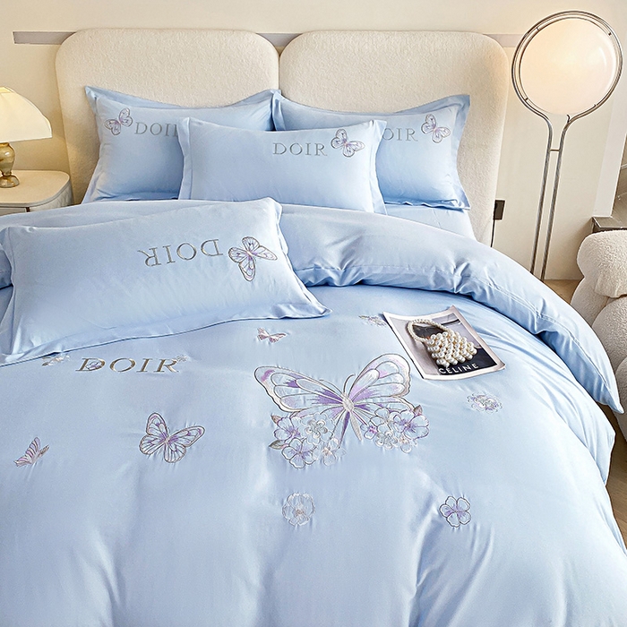 91家纺网 家纺一手货源 找家纺 （总）大麦乐田 2025新款糯小棉立体绣花吊边四件套-蝶梦花语