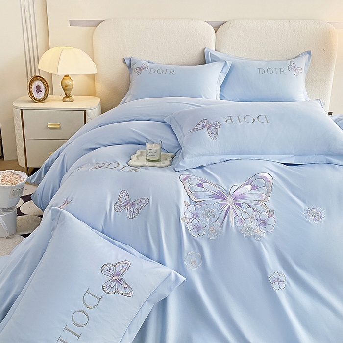 91家纺网 家纺一手货源 找家纺 大麦乐田 2025新款糯小棉立体绣花吊边四件套-蝶梦花语 蝶梦花语 浅兰