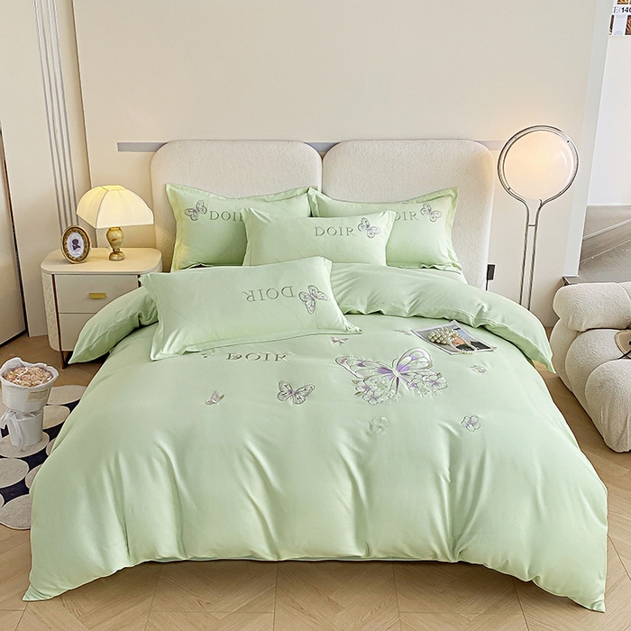 91家纺网 家纺一手货源 找家纺 大麦乐田 2025新款糯小棉立体绣花吊边四件套-蝶梦花语 蝶梦花语 浅绿