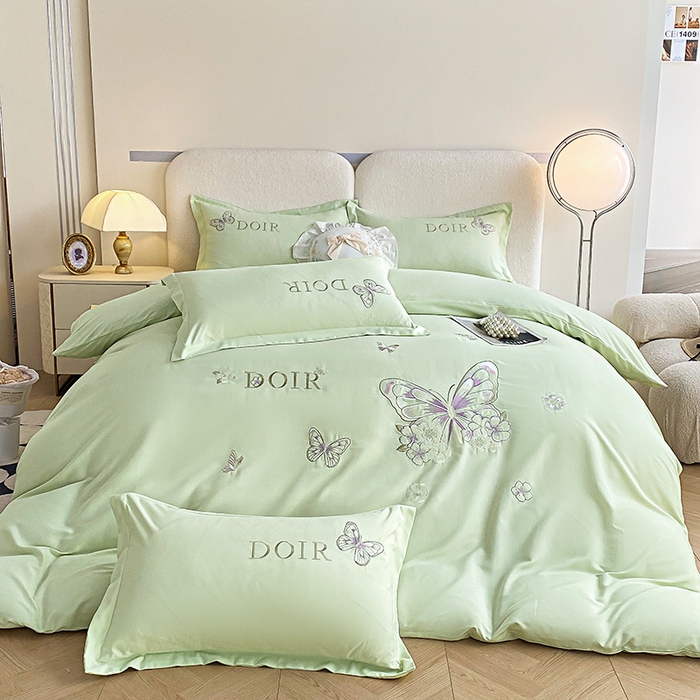 91家纺网 家纺一手货源 找家纺 大麦乐田 2025新款糯小棉立体绣花吊边四件套-蝶梦花语 蝶梦花语 浅绿