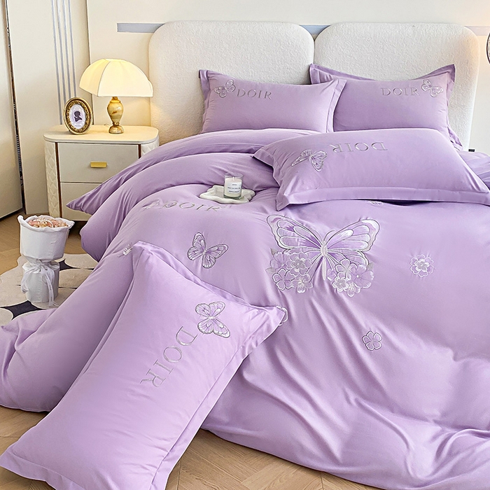 91家纺网 家纺一手货源 找家纺 大麦乐田 2025新款糯小棉立体绣花吊边四件套-蝶梦花语 蝶梦花语 浅紫