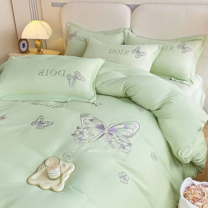 91家纺网 家纺一手货源 找家纺 大麦乐田 2025新款糯小棉立体绣花吊边四件套-蝶梦花语 蝶梦花语 浅绿