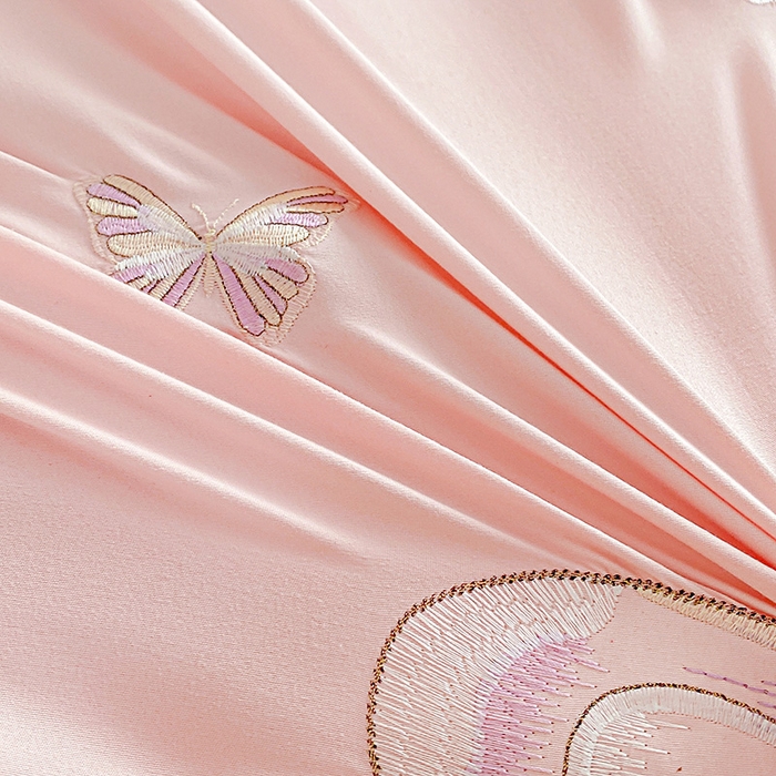 91家纺网 家纺一手货源 找家纺 大麦乐田 2025新款糯小棉立体绣花吊边四件套-蝶梦花语 蝶梦花语 粉玉