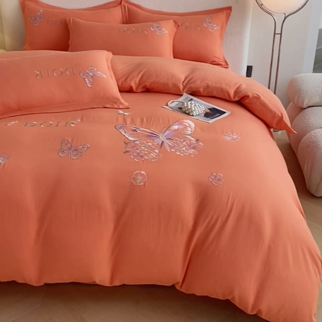 91家纺网 家纺一手货源 找家纺 大麦乐田 2025新款糯小棉立体绣花吊边四件套-蝶梦花语 蝶梦花语 桔色