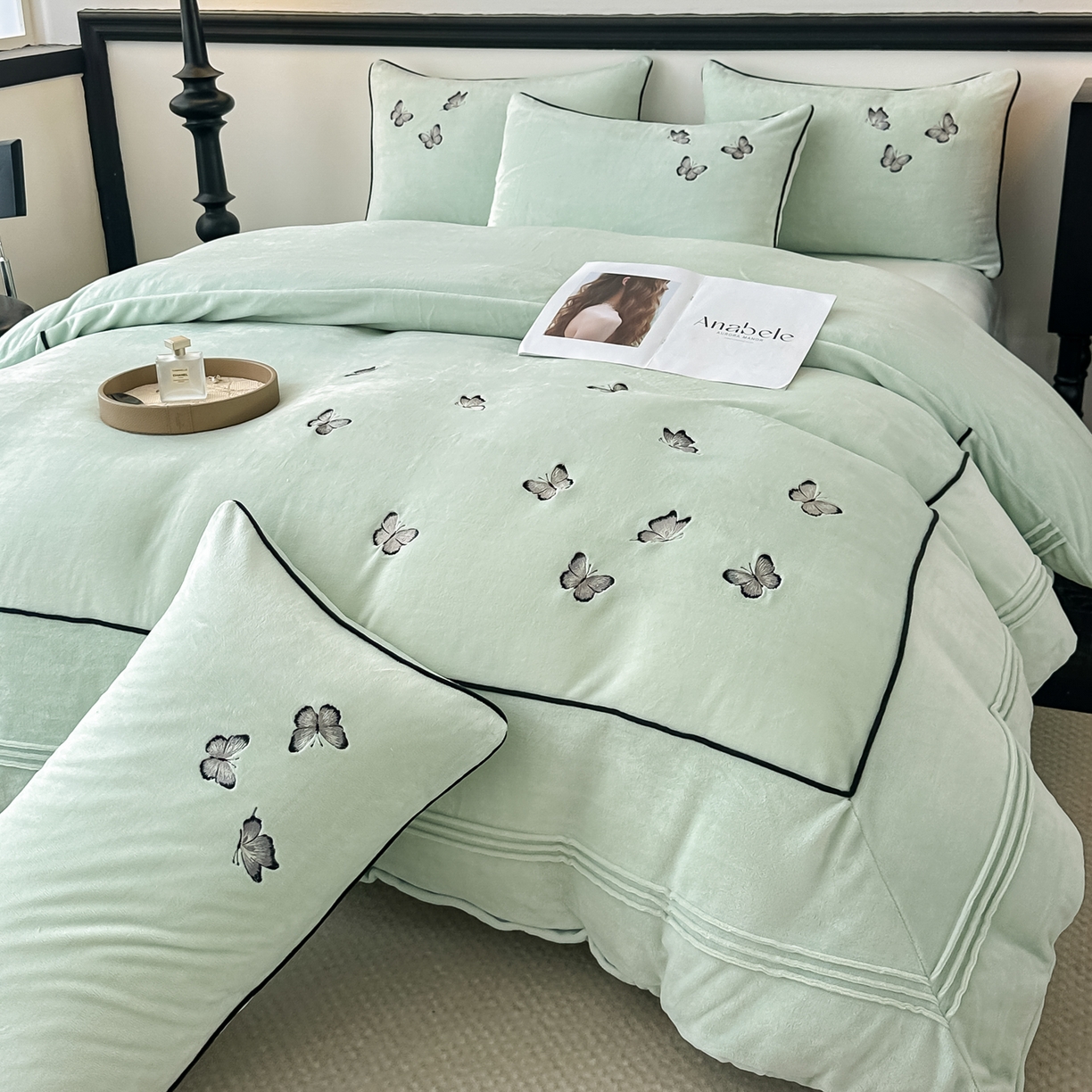 91家纺网 家纺一手货源 找家纺 凯美家居 2025新款牛奶绒重工刺绣特种工艺四件套-可露丽 可露丽-浅绿