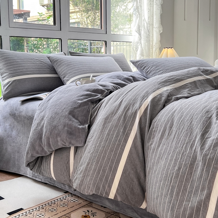 91家纺网 家纺一手货源 找家纺 （总）柠萌家居 2025新款无印良品风双拼全棉色织水洗棉加牛奶绒四件套简约全棉拼牛奶绒四件套 提供买家秀