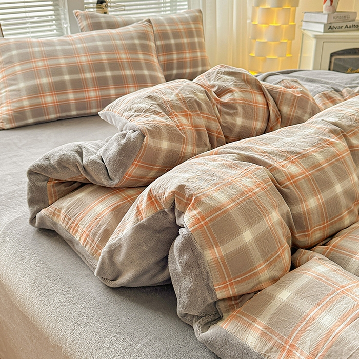 91家纺网 家纺一手货源 找家纺 柠萌家居 2025新款无印良品风双拼全棉色织水洗棉加牛奶绒四件套简约全棉拼牛奶绒四件套 提供买家秀 棉+绒诺卡灰