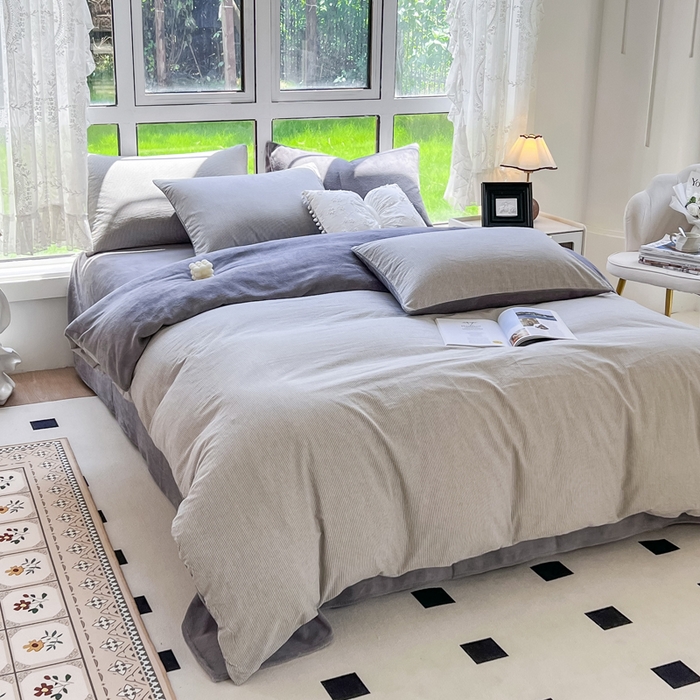 91家纺网 家纺一手货源 找家纺 柠萌家居 2025新款无印良品风双拼全棉色织水洗棉加牛奶绒四件套简约全棉拼牛奶绒四件套 提供买家秀 棉+绒-灰极细条