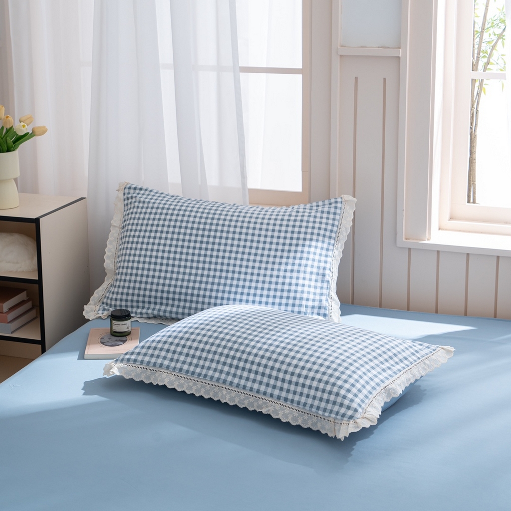 91家纺网 家纺一手货源 找家纺 玖琳家纺 2025新款云朵水洗棉皱皱纱精致花边款四件套 蓝小格