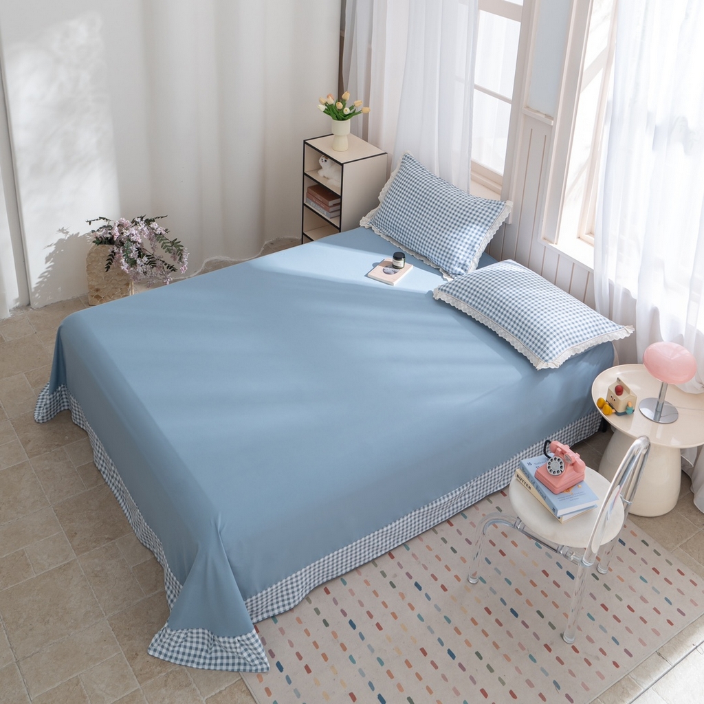 91家纺网 家纺一手货源 找家纺 玖琳家纺 2025新款云朵水洗棉皱皱纱精致花边款四件套 蓝小格