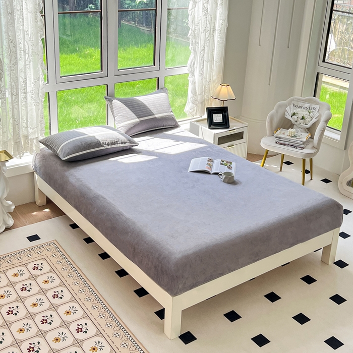 91家纺网 家纺一手货源 找家纺 柠萌家居 2025新款无印良品风双拼全棉色织水洗棉加牛奶绒四件套简约全棉拼牛奶绒四件套 提供买家秀 棉+绒-宽双线冷灰