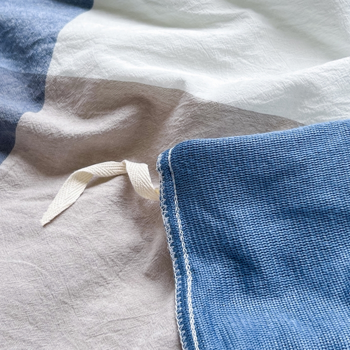 91家纺网 家纺一手货源 找家纺 柠萌家居 2025新款无印良品风双拼全棉色织水洗棉加牛奶绒四件套简约全棉拼牛奶绒四件套 提供买家秀 棉+绒-蓝调格