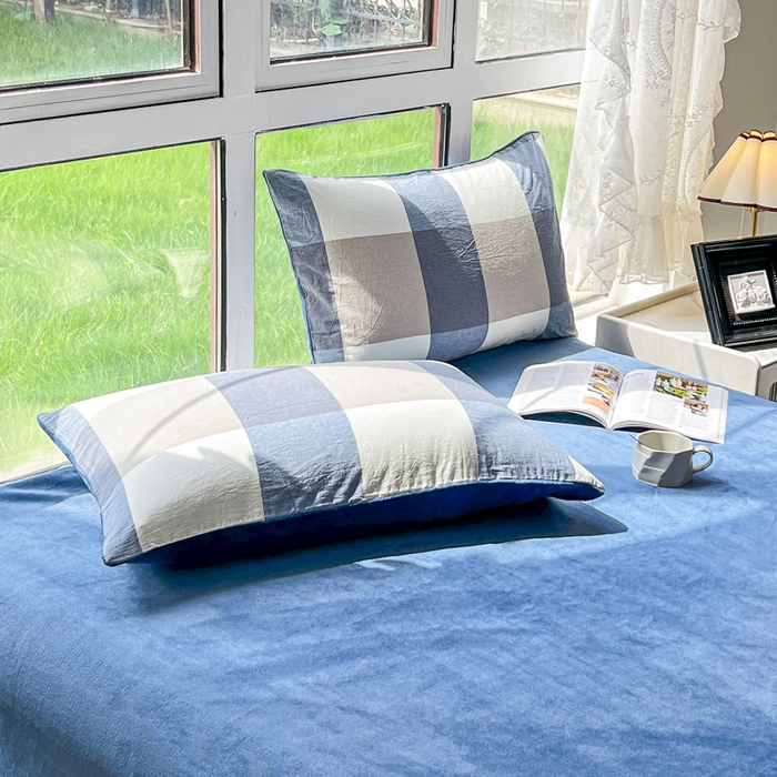 91家纺网 家纺一手货源 找家纺 柠萌家居 2025新款无印良品风双拼全棉色织水洗棉加牛奶绒四件套简约全棉拼牛奶绒四件套 提供买家秀 棉+绒-蓝调格