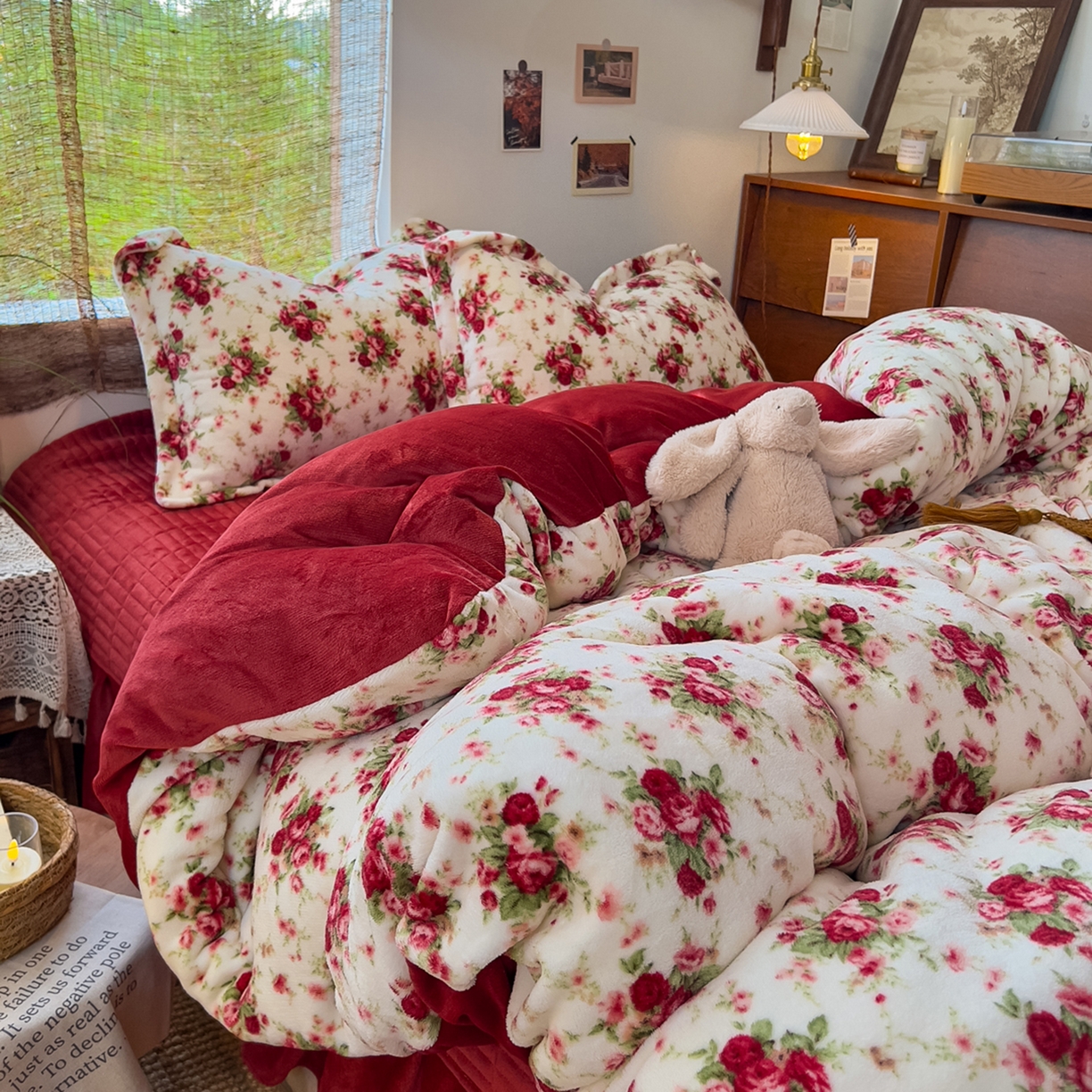 91家纺网 家纺一手货源 找家纺 （总）默忆 2025新款牛奶绒床盖款四件套-花妖