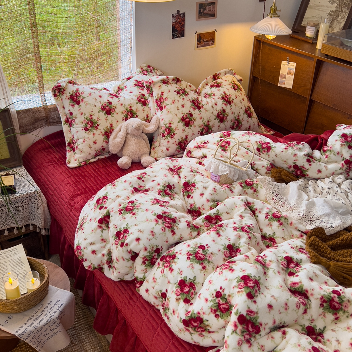 91家纺网 家纺一手货源 找家纺 默忆 2025新款牛奶绒床盖款四件套-花妖 花妖-白