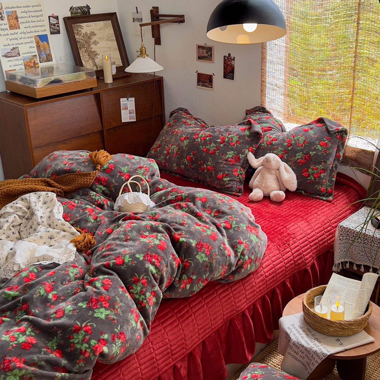 91家纺网 家纺一手货源 找家纺 默忆 2025新款牛奶绒床盖款四件套-花妖 花妖-红