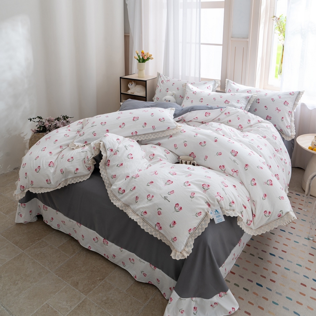 91家纺网 家纺一手货源 找家纺 玖琳家纺 2025新款云朵水洗棉皱皱纱精致花边款四件套 蕊昔