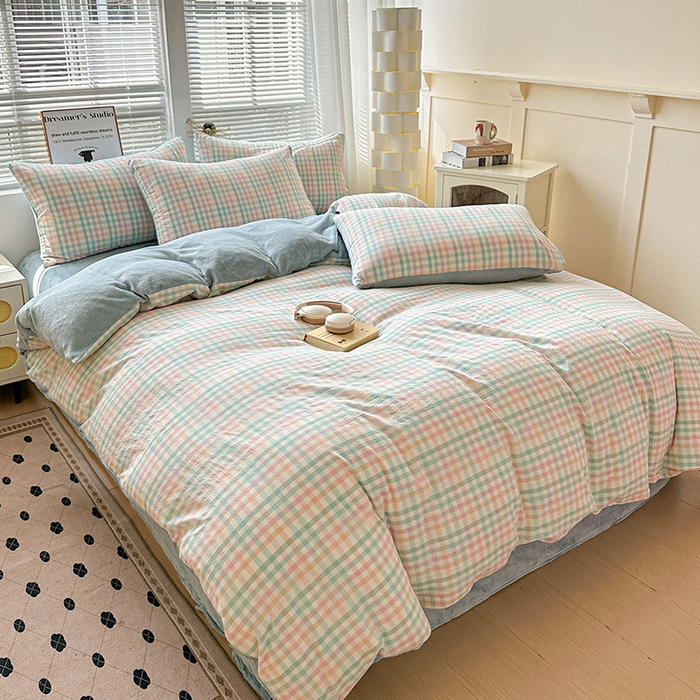 91家纺网 家纺一手货源 找家纺 柠萌家居 2025新款无印良品风双拼全棉色织水洗棉加牛奶绒四件套简约全棉拼牛奶绒四件套 提供买家秀 棉+绒冰激凌格