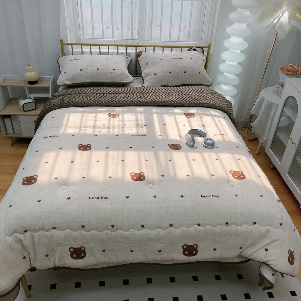 91家纺网 家纺一手货源 找家纺 暖居 2025新款加厚牛奶绒豆豆被床盖四件套跑量款 爱心小熊