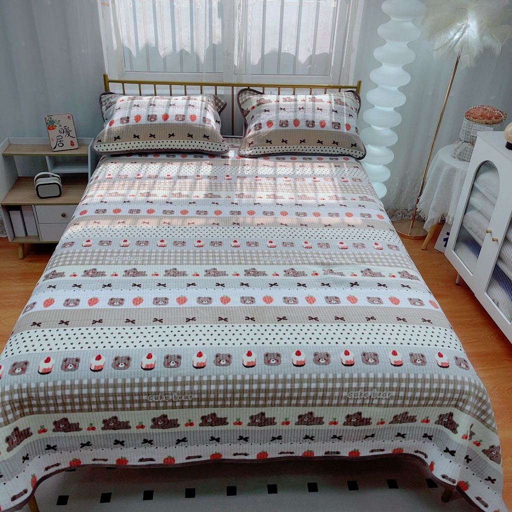 91家纺网 家纺一手货源 找家纺 暖居 2025新款加厚牛奶绒豆豆被床盖四件套跑量款 蛋糕熊