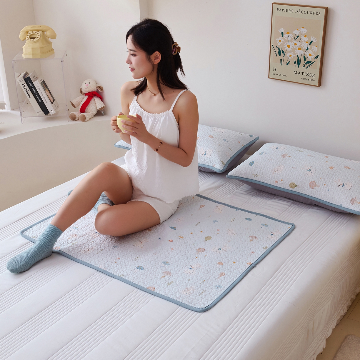 91家纺网 家纺一手货源 找家纺 拾小柒 2025年新款全棉双层纱隔脏姨妈垫护理垫床护垫 萌趣森林蓝-不防水款