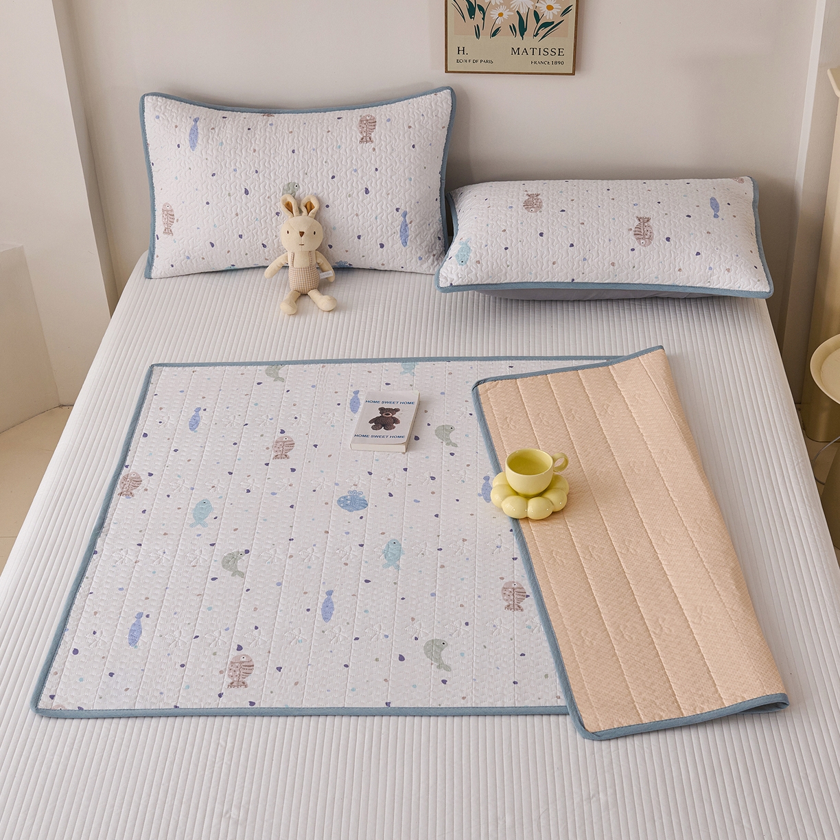 91家纺网 家纺一手货源 找家纺 拾小柒 2025年新款全棉双层纱隔脏姨妈垫护理垫床护垫 鲤安-防水款