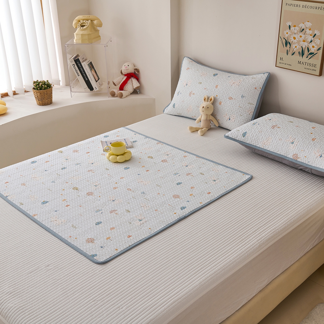 91家纺网 家纺一手货源 找家纺 拾小柒 2025年新款全棉双层纱隔脏姨妈垫护理垫床护垫 萌趣森林蓝-防水款