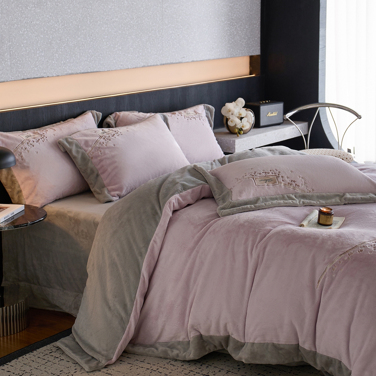 91家纺网 家纺一手货源 找家纺 蓝梦 2025新款270g全消光牛奶绒四件套-卡曼缪斯 卡曼缪斯-浅紫