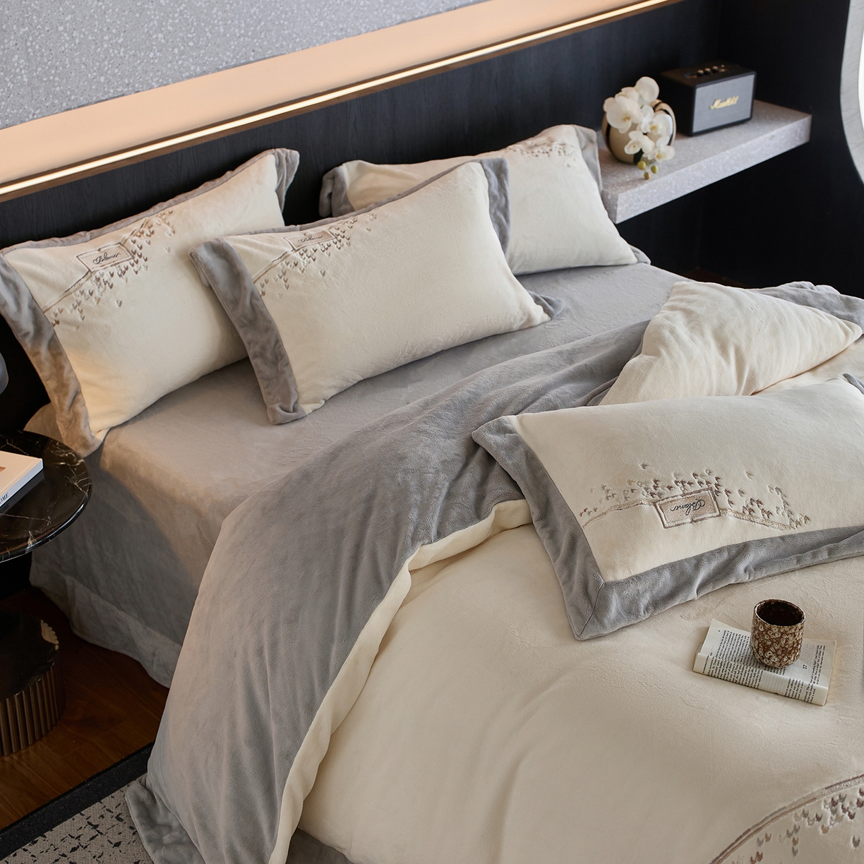 91家纺网 家纺一手货源 找家纺 蓝梦 2025新款270g全消光牛奶绒四件套-卡曼缪斯 卡曼缪斯-米杏